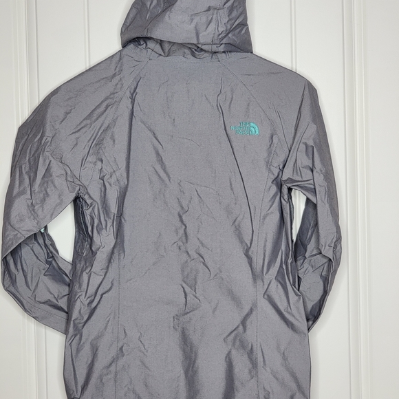 The Northface Windbreaker - Picture 2 of 5